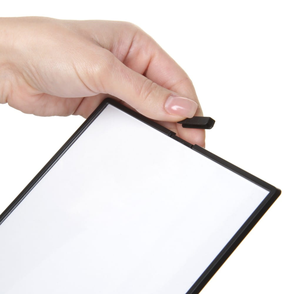 Stojak informacyjny na menu SCRITTO® A5 z podstawą L w kolorze czarnym przeglądarka ekspozytor do postawienia na stół stojak na menu na informację na ulotkę na plakat