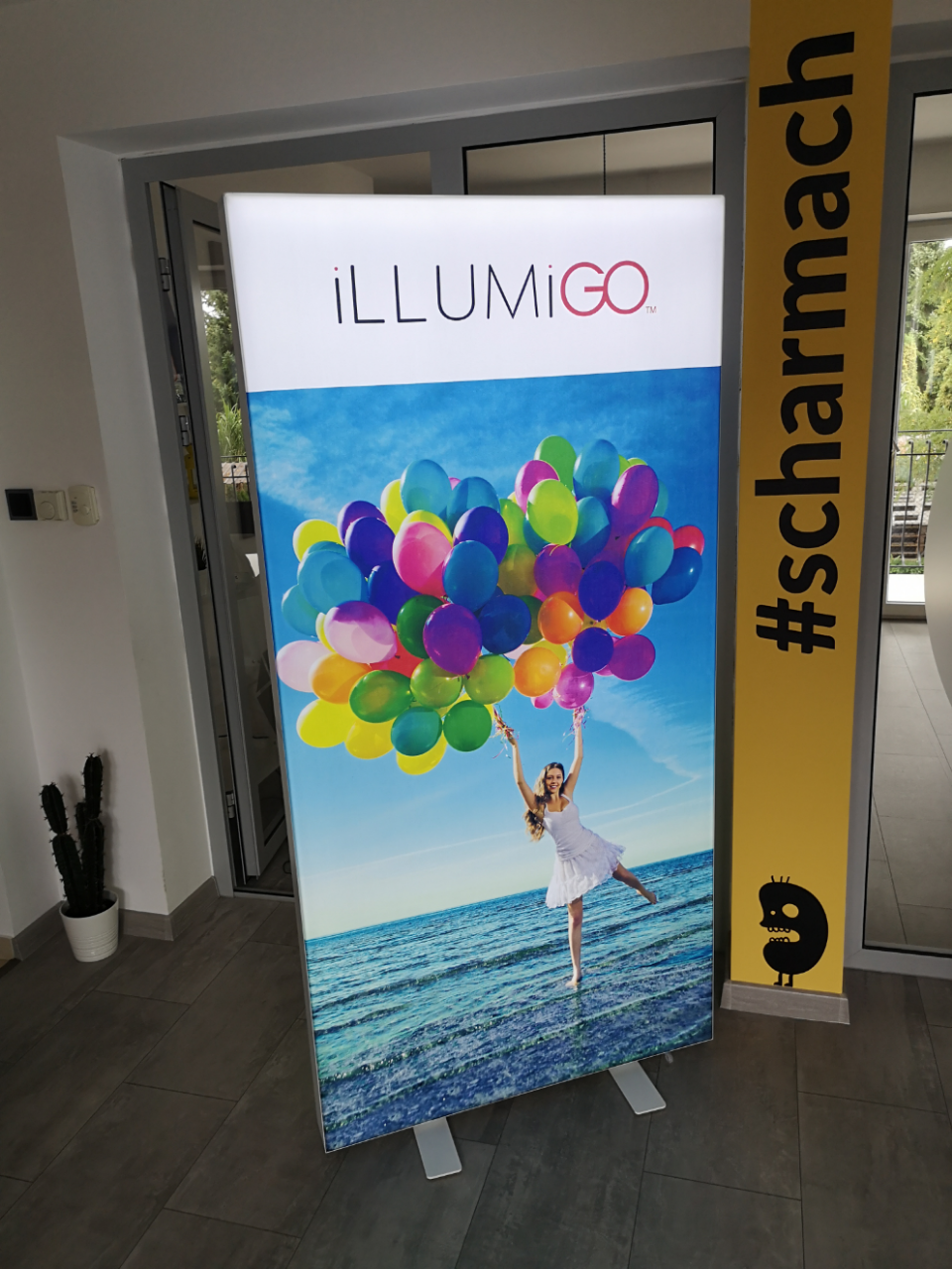 LED stand 2 x 1 m