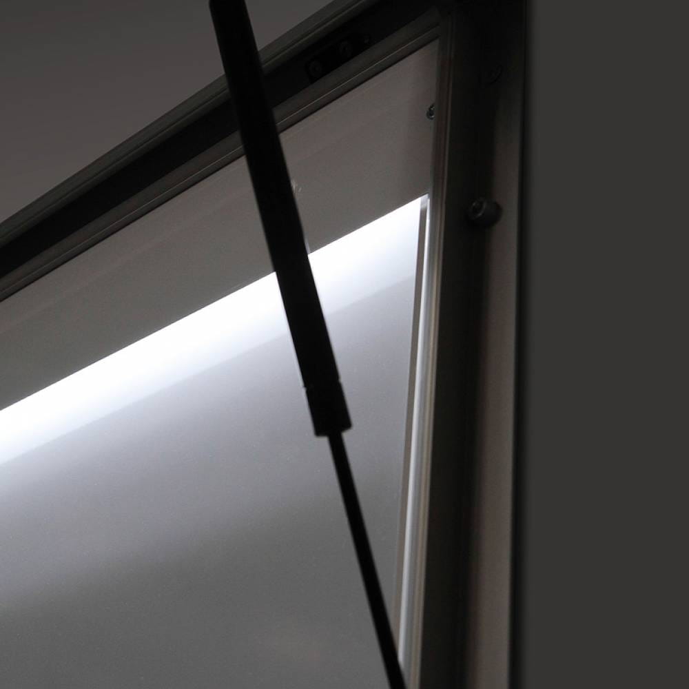 Zewnętrzna gablota magnetyczna ILLUMO 12xA4 102x116 cm z podświetleniem LED zamykana na kluczyk do użytku zewnętrznego gablota zewnętrzna gablota ogłoszeniowa gablota informacyjna tablica ogłoszeń tablica informacyjna