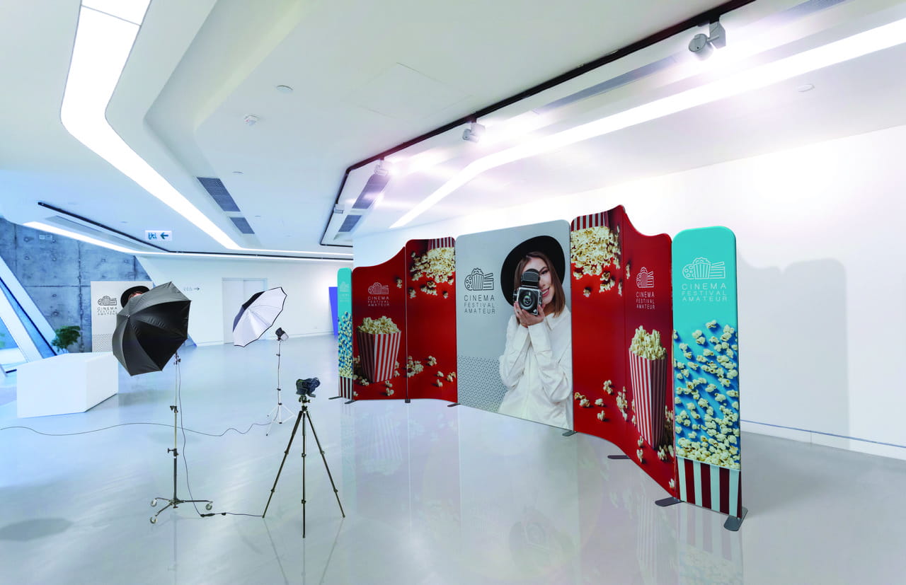 An example of Magneto stand at the fair