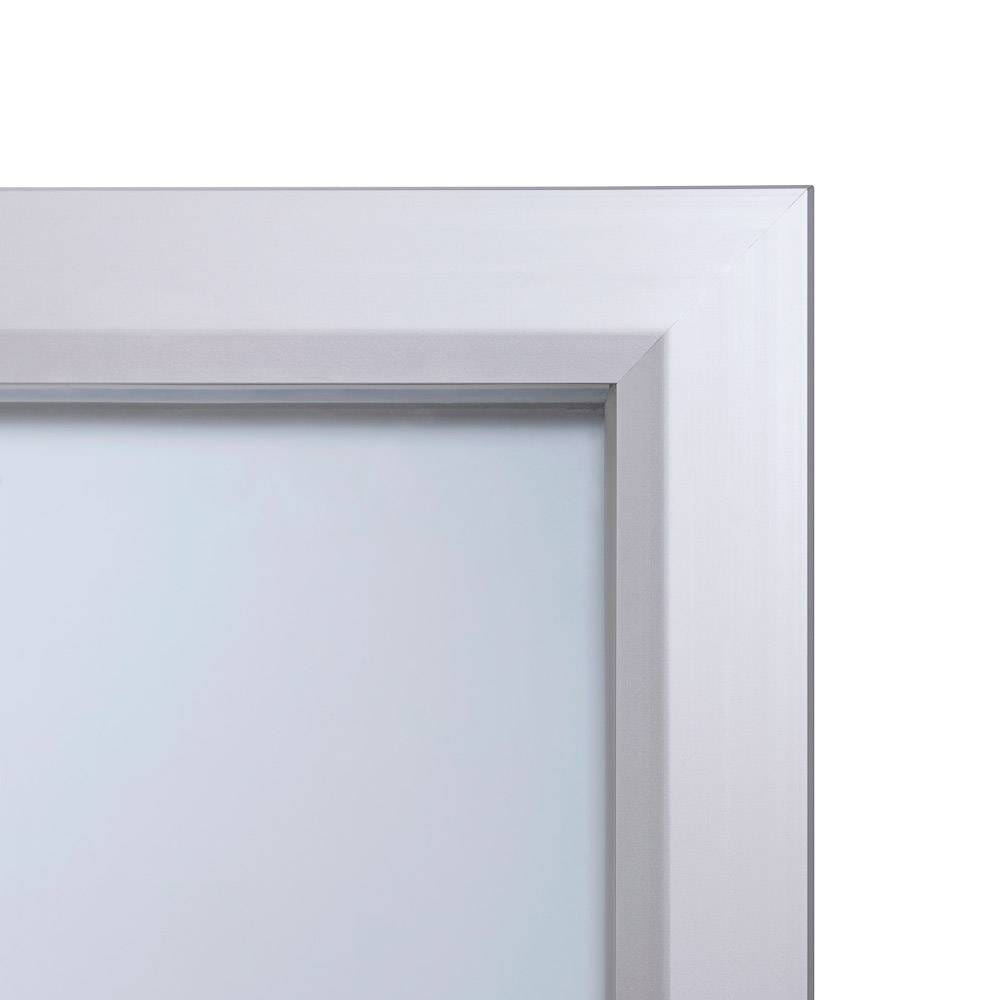 Gablota magnetyczna SLM 8xA4 z certyfikatem 87x60 cm trudnopalności B1 zamykana na kluczyk do użytku zewnętrznego gablota zewnętrzna gablota ogłoszeniowa gablota informacyjna tablica ogłoszeń tablica informacyjna ogniotrwała srebrny