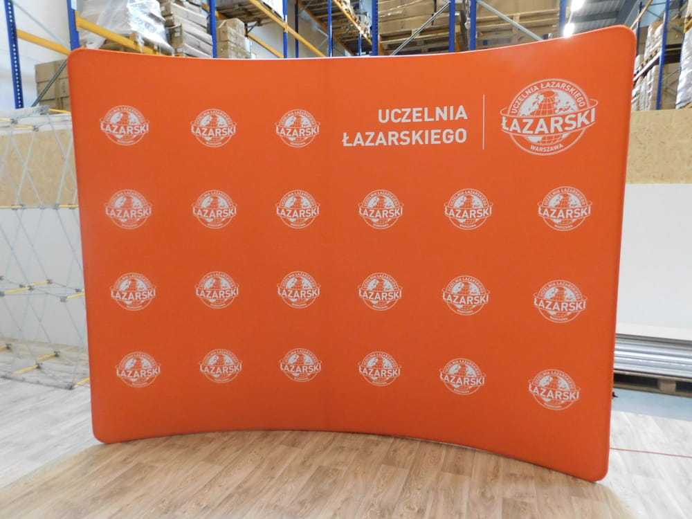 Curved Fabric Banner Stand - Horizontal 300 x 240 cm